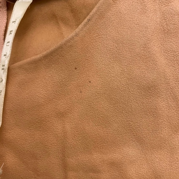 TRUTH AND PRIDE 100% Leather top. - Picture 4 of 7